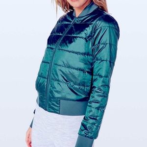 Lululemon Non-Stop Bomber *Reversible
Teal Shadow / Mystic Green size 4